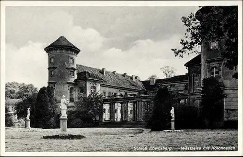 Ak Rheinsberg in Brandenburg, Schloss, Westseite mit Kolonnaden