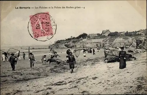 Ak La Bernerie Loire Atlantique, Les Falaises er la Pointe des Roches grises