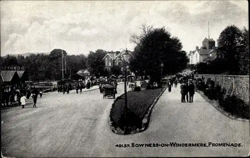 Ak Bowness on Windermere Cumbria, Promenade