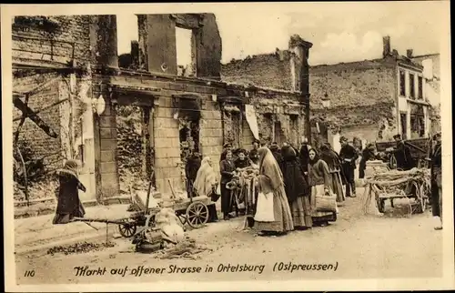 Ak Szczytno Ortelsburg Ostpreußen, Markt auf offener Straße, Kriegszerstörungen, I WK