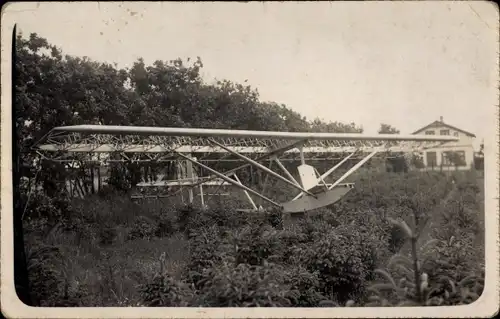 Foto Ak Kronsmoor in Schleswig Holstein, Segelflugzeug Flugverein Brokstedt, Haus Ruge b. Gut Relwer