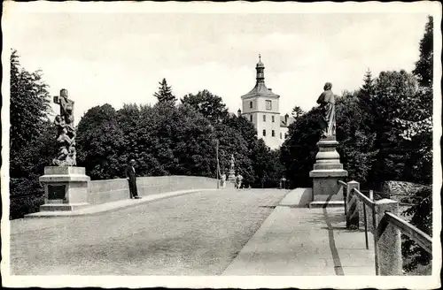 Ak Bresnitz Březnice Středočeský kraj, Blick über die Brücke