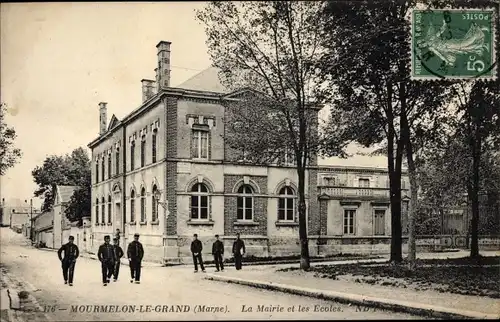 Ak Mourmelon le Grand Marne, La Mairie et les Ecoles