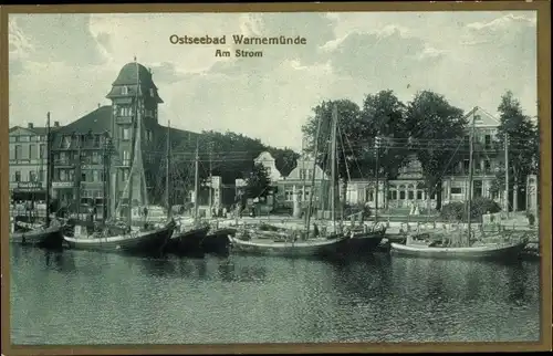 Ak Ostseebad Warnemünde Rostock, Am Strom, Fischerboote