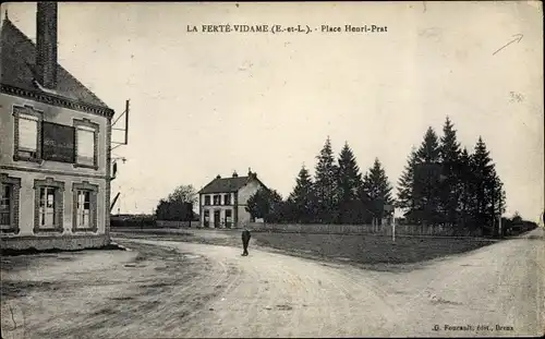 Ak La Ferté Vidame Eure et Loir, Place Henri Prat