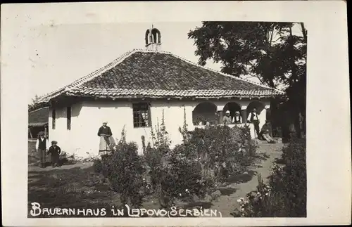 Foto Ak Lapovo Serbien, Bauernhaus