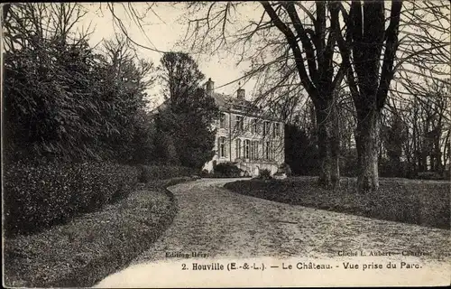 Ak Houville Eure et Loir, Le Chateau, Vue prise du Parc