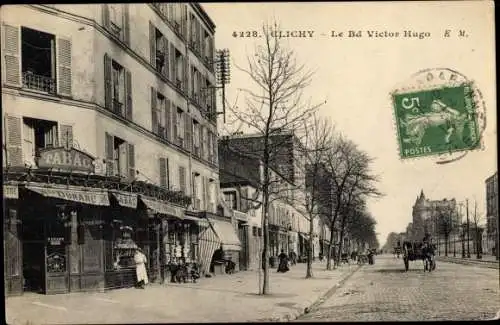 Ak Clichy Hauts de Seine, Le Boulevard Victor Hugo