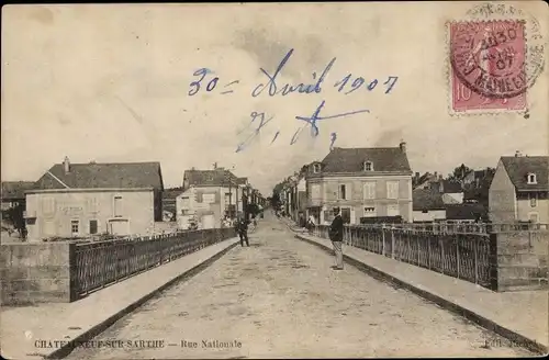 Ak Chateauneuf sur Sarthe Maine-et-Loire, Rue Nationale