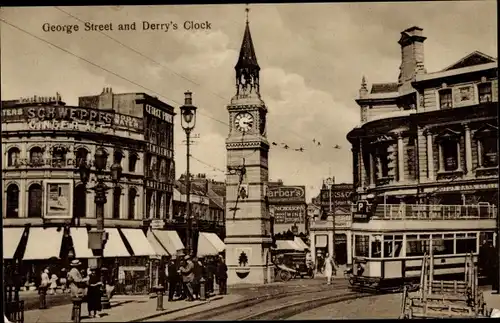 Ak Plymouth Devon South West England, George Street and Derry's Clock