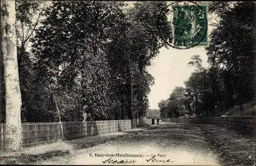 Ak Issy les Moulineaux Hauts de Seine, Le Parc