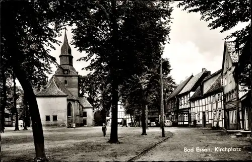 Ak Bad Essen in Niedersachsen, Kirchplatz, Fachwerkhäuser