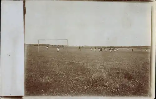 Foto Ak Wohlde in Schleswig, Fußballplatz