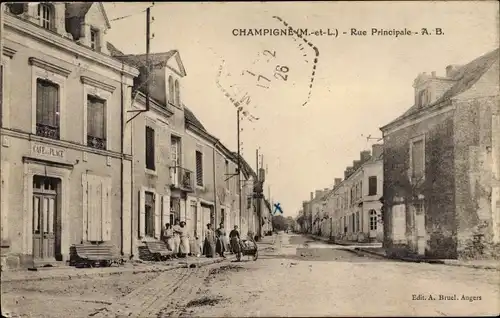 Ak Champigné Maine-et-Loire, Rue Principale