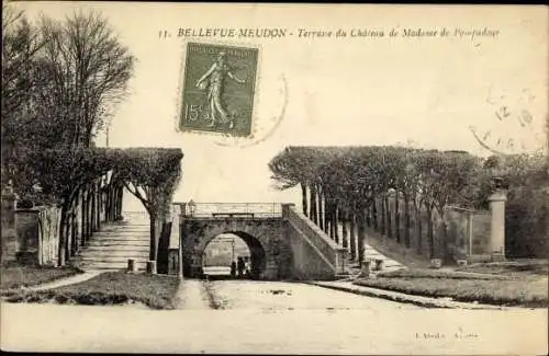Ak Bellevue Meudon Hauts de Seine, Terrasse du Chateau de Madame Pompadour
