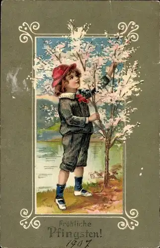 Präge Ak Glückwunsch Pfingsten, Junge mit blühendem Baum
