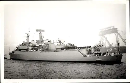 Foto Ak Britisches Kriegsschiff, D 12, Kent