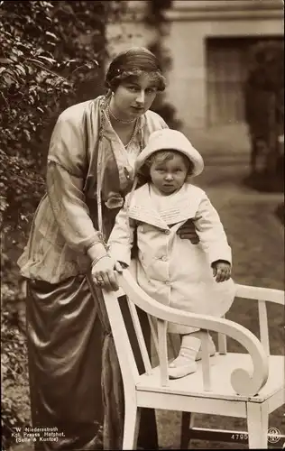 Ak Prinzessin Alexandra Viktoria von Preußen mit Prinz Albert, NPG 4795