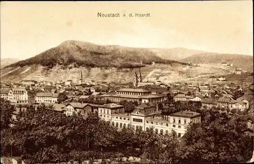 Ak Neustadt an der Haardt Neustadt an der Weinstraße, Gesamtansicht