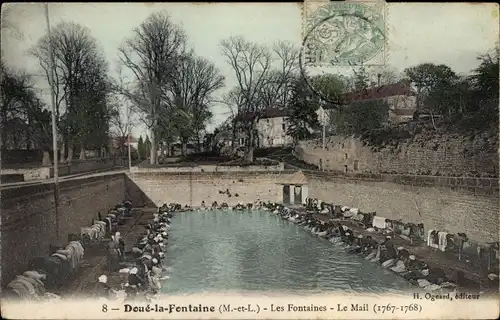 Ak Doué la Fontaine Maine et Loire, Les Fontaines, Le Mail