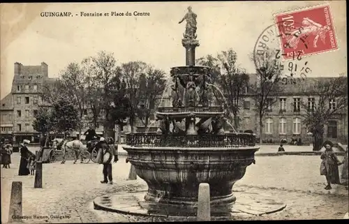 Ak Guingamp Cotes d'Amor, Fontaine et Place du Centre