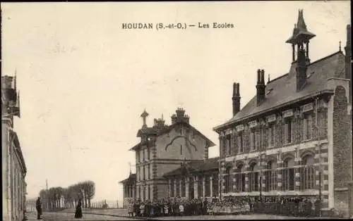 Ak Houdan Yvelines, Les Ecoles