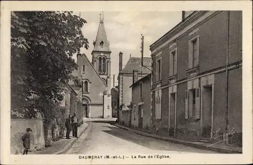 Ak Daumeray Maine et Loire, La rue de l'Eglise