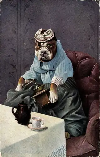 Ak Vermenschlichter Hund auf einem Sessel, Kaffeemühle