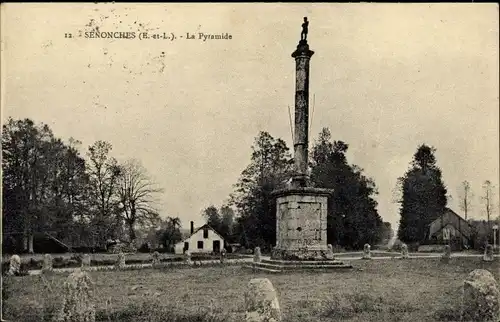 Ak Senonches Eure et Loir, La Pyramide