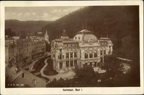 Ak Karlovy Vary Karlsbad Stadt, Blick auf den Ort