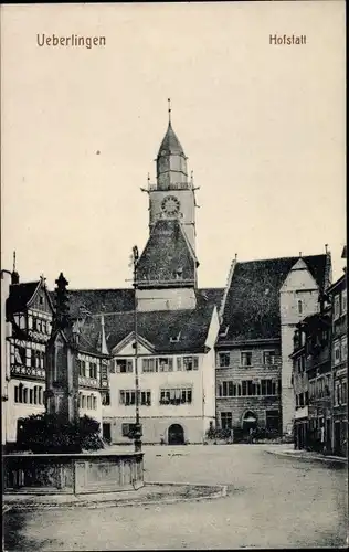 Ak Überlingen am Bodensee, Hofstatt, Brunnen