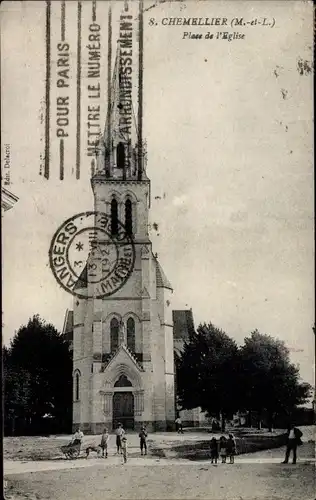 Ak Chemellier Maine et Loire, Place de l'Eglise