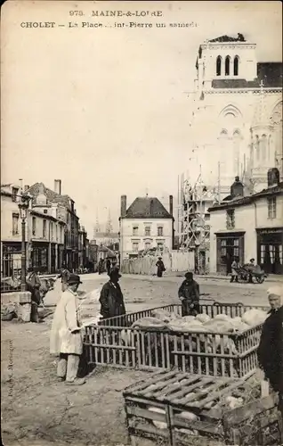 Ak Cholet Maine et Loire, La Place Saint Pierre