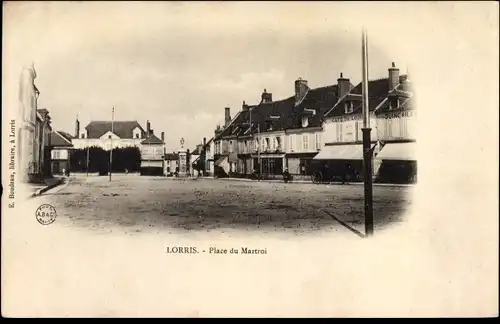 Ak Lorris Loiret, Place du Martroi