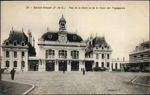 Ak Saint Omer Pas de Calais, Vue de la Gare et de la Cour des Voyageurs