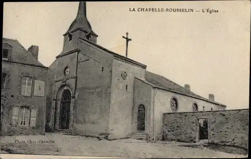 Ak Chapelle Rousselin Maine-et-Loire, L'Eglise