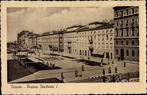 Ak Triest Trieste Friuli Venezia Giulia, Piazza Umberto I