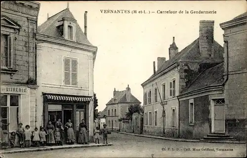 Ak Vernantes Maine et Loire, Carrefour de la Gendarmerie
