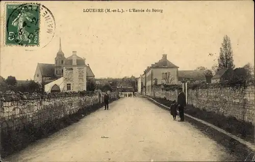 Ak Louerre Maine et Loire, L'Entree du Bourg