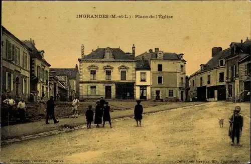 Ak Ingrandes Maine-et-Loire, Place de l'Eglise