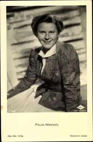 Ak Schauspielerin Paula Wessely, Portrait