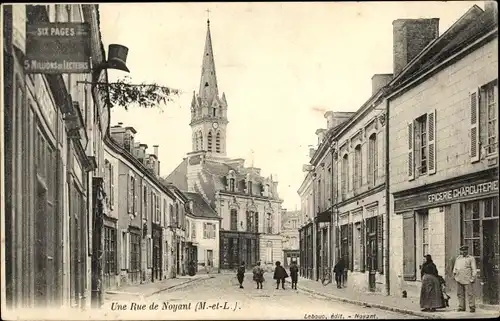 Ak Noyant Meon Maine et Loire, Une Rue