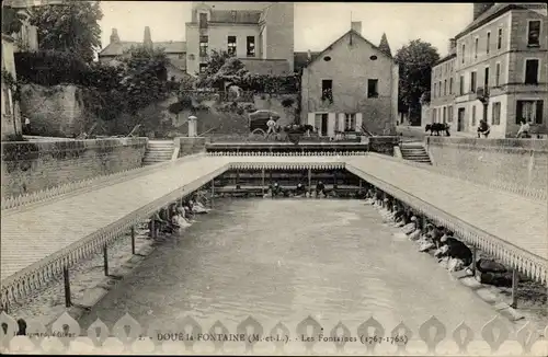Ak Doué la Fontaine Maine et Loire, Les Fontaines