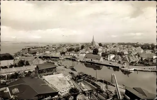 Ak Neustadt in Holstein, Hafen und Stadt aus Vogelschau