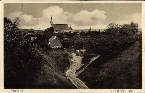 Ak Neuzelle in Brandenburg, Blick zur Kirche