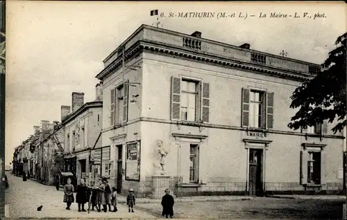 Ak St Mathurin Maine et Loire, La Mairie