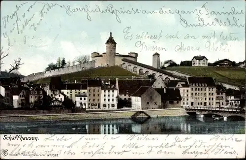 Ak Schaffhausen am Rhein Schweiz, Blick auf die Stadt und den Fluss, Burg mit Mauer