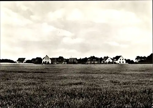 Ak Hoyerhagen in Niedersachsen, Blick übers Feld zum Ort