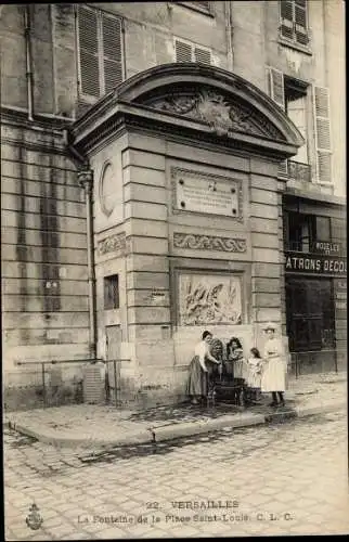 Ak Versailles Yvelines, La Fontaine de la Place Saint Louis