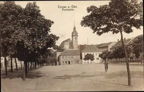 Ak Torgau an der Elbe, Paradeplatz